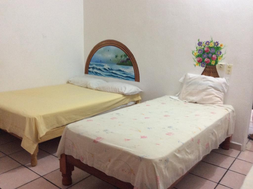 Bungalows Casa Grande San Patricio Melaque Room photo